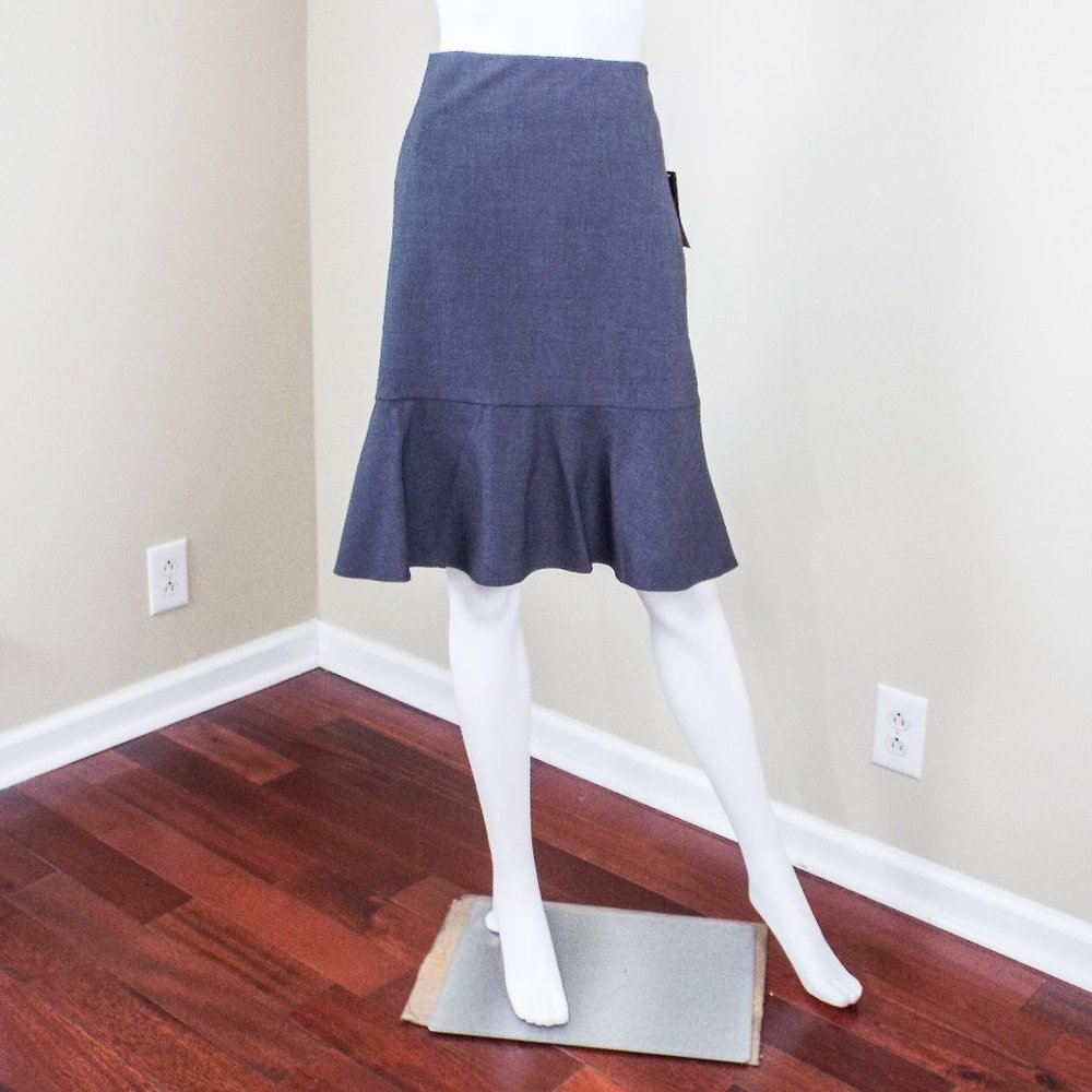 WORTHINGTON A-LINE FIT & FLARE GREY SKIRT W/ RUFFLE - SZ 10 - NWT - $44 - HTF